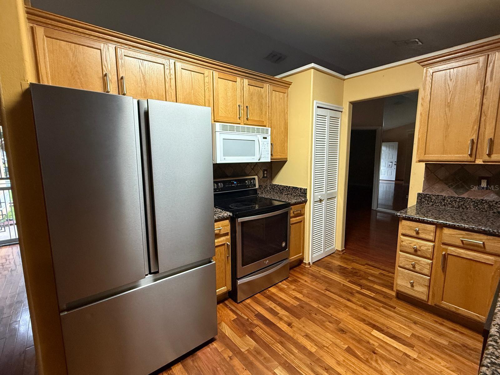 Image 4 of 21 For 2430 Coco Bay Circle