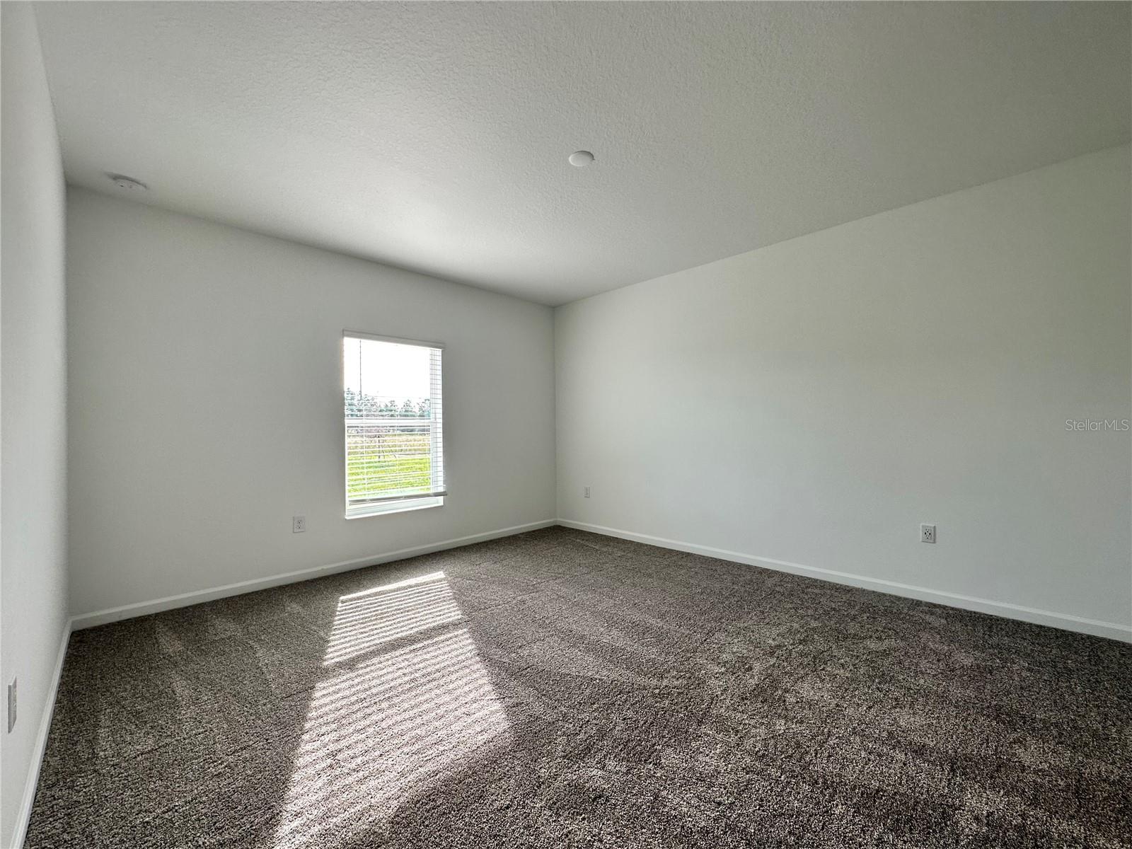 Image 15 of 20 For 309 Loch Court