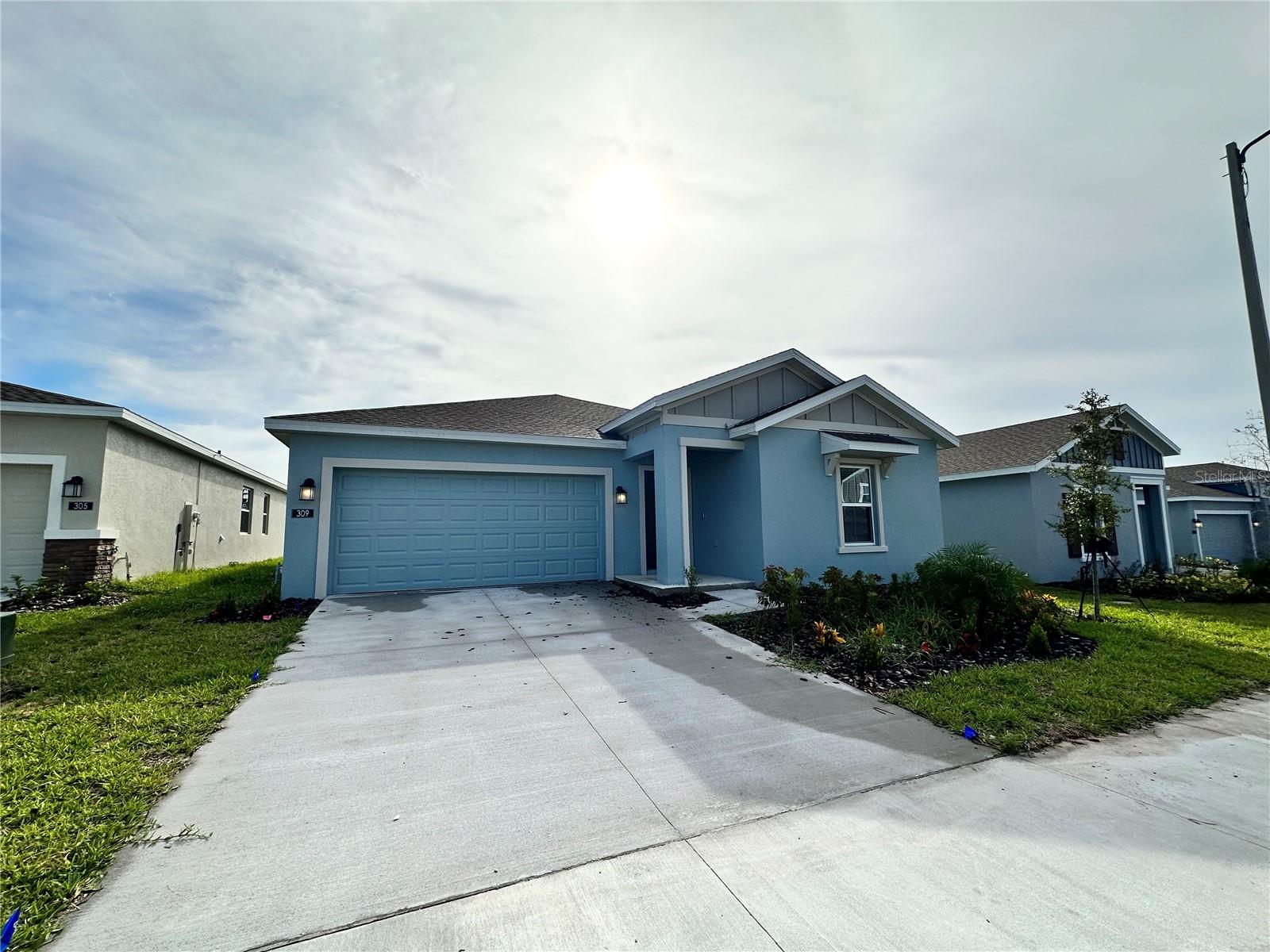 Image 2 of 20 For 309 Loch Court