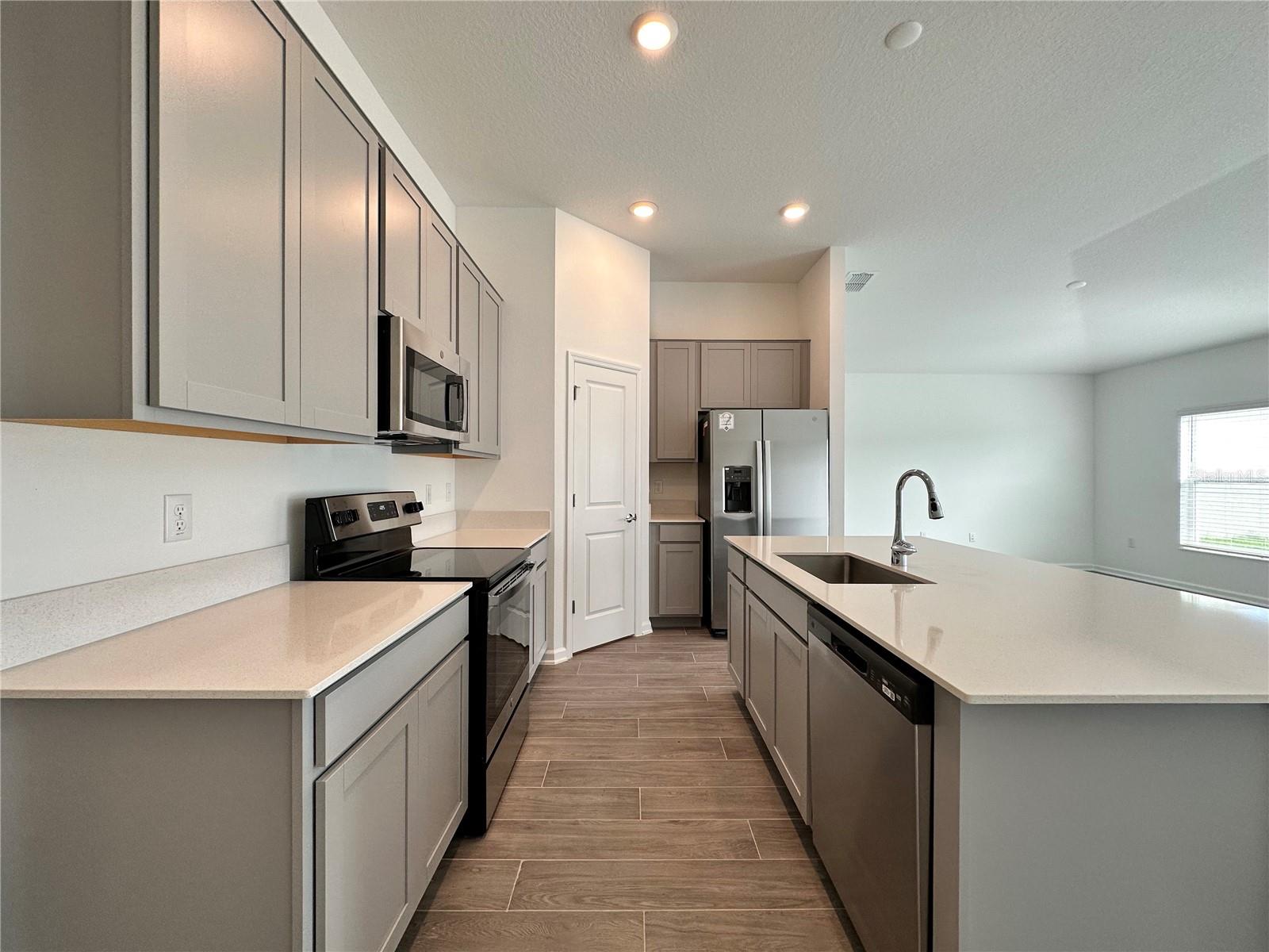 Image 5 of 20 For 309 Loch Court