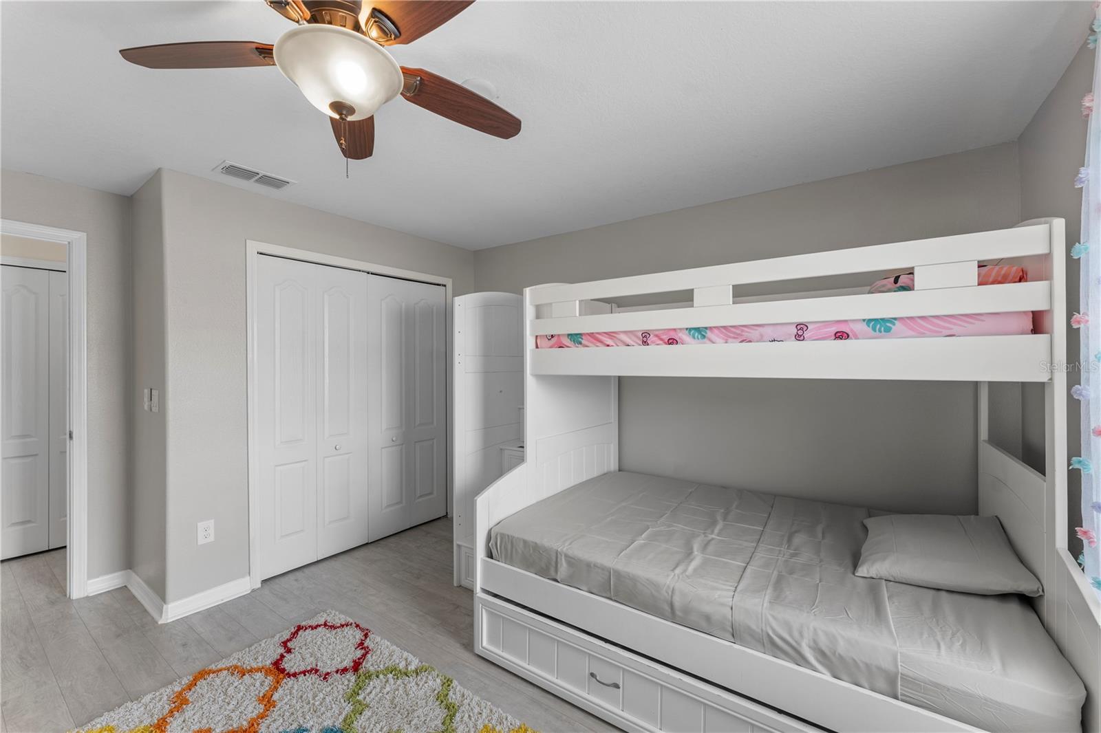 Image 17 of 32 For 8955 Bismarck Palm Road