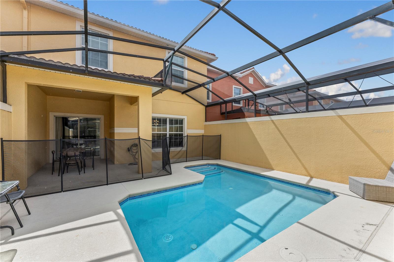 Image 28 of 32 For 8955 Bismarck Palm Road