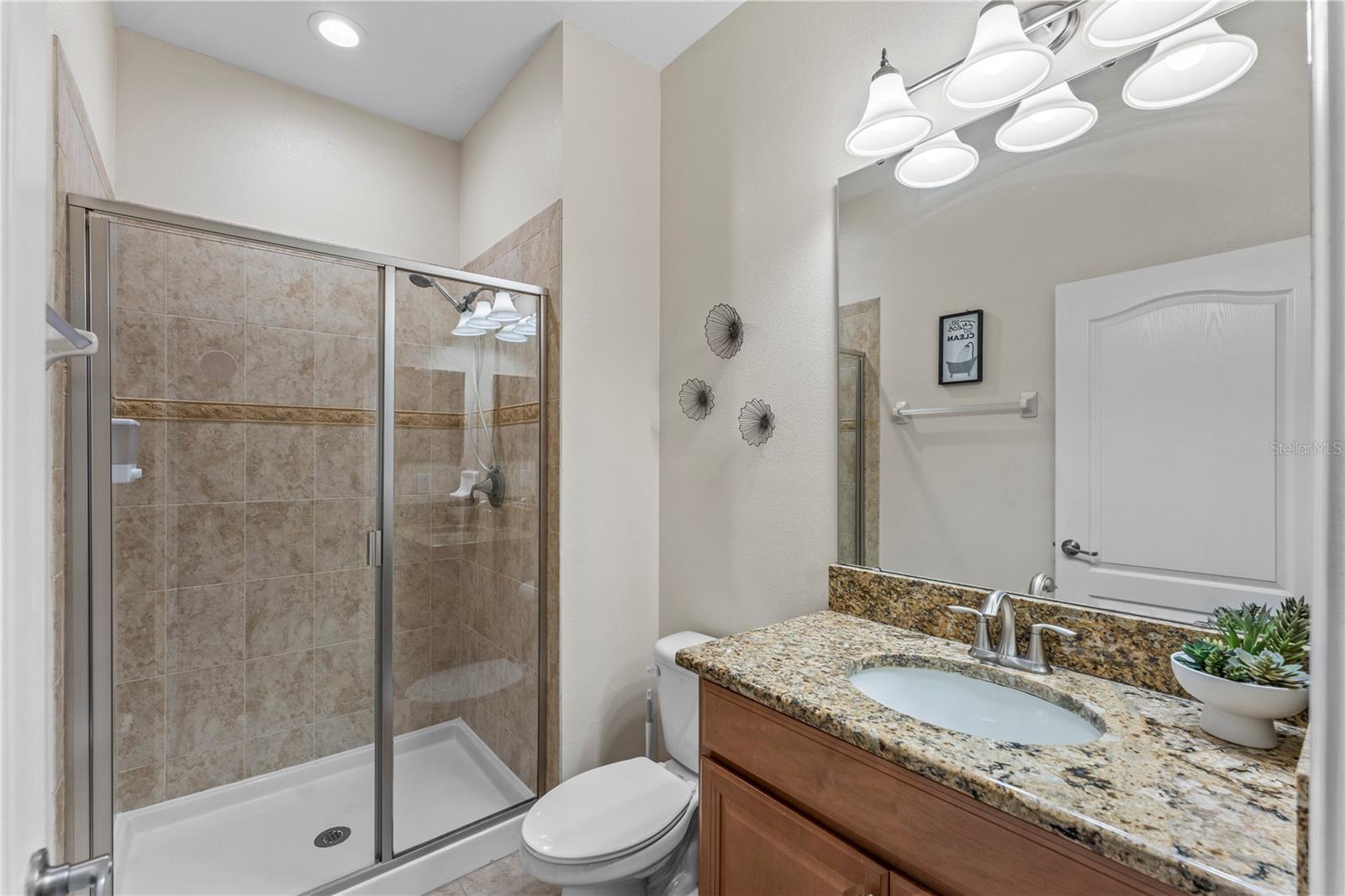 Image 4 of 32 For 8955 Bismarck Palm Road