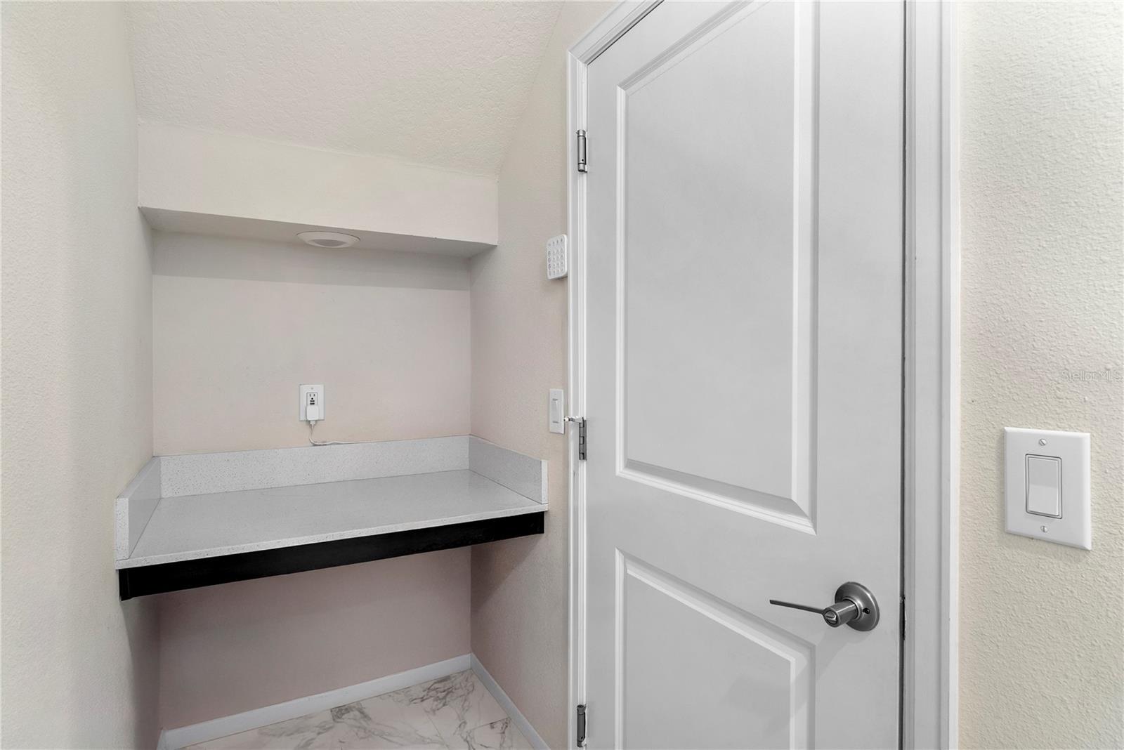 Image 19 of 35 For 1443 Bunker Dr