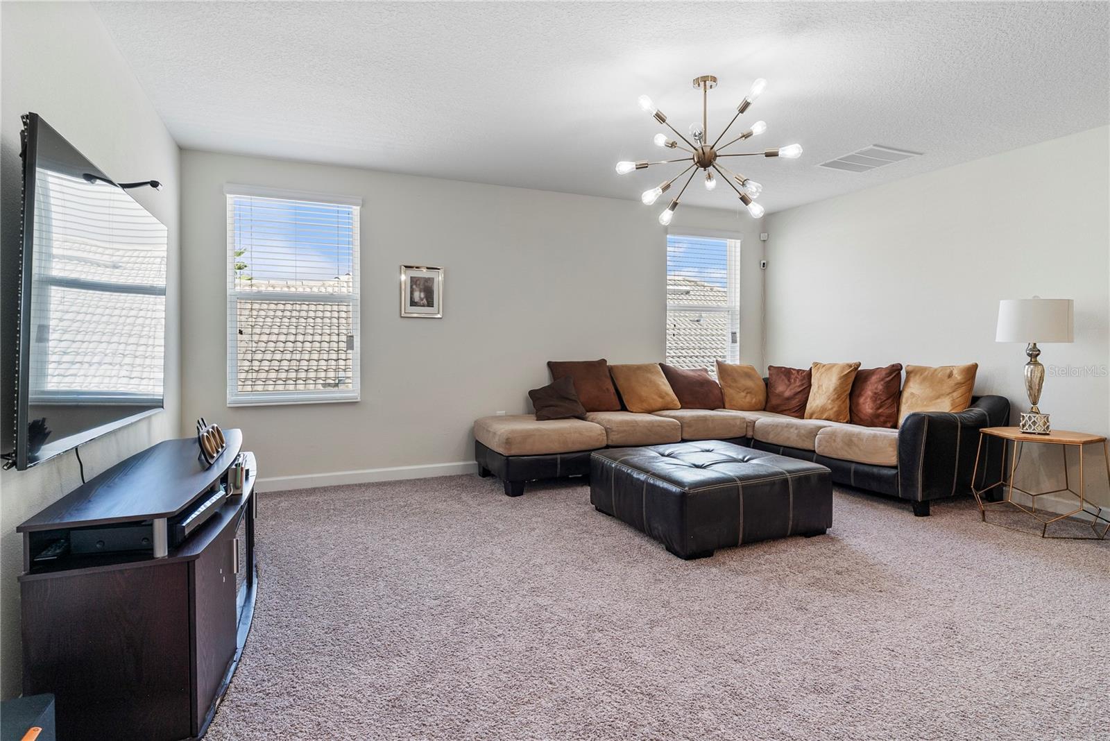 Image 21 of 35 For 1443 Bunker Dr