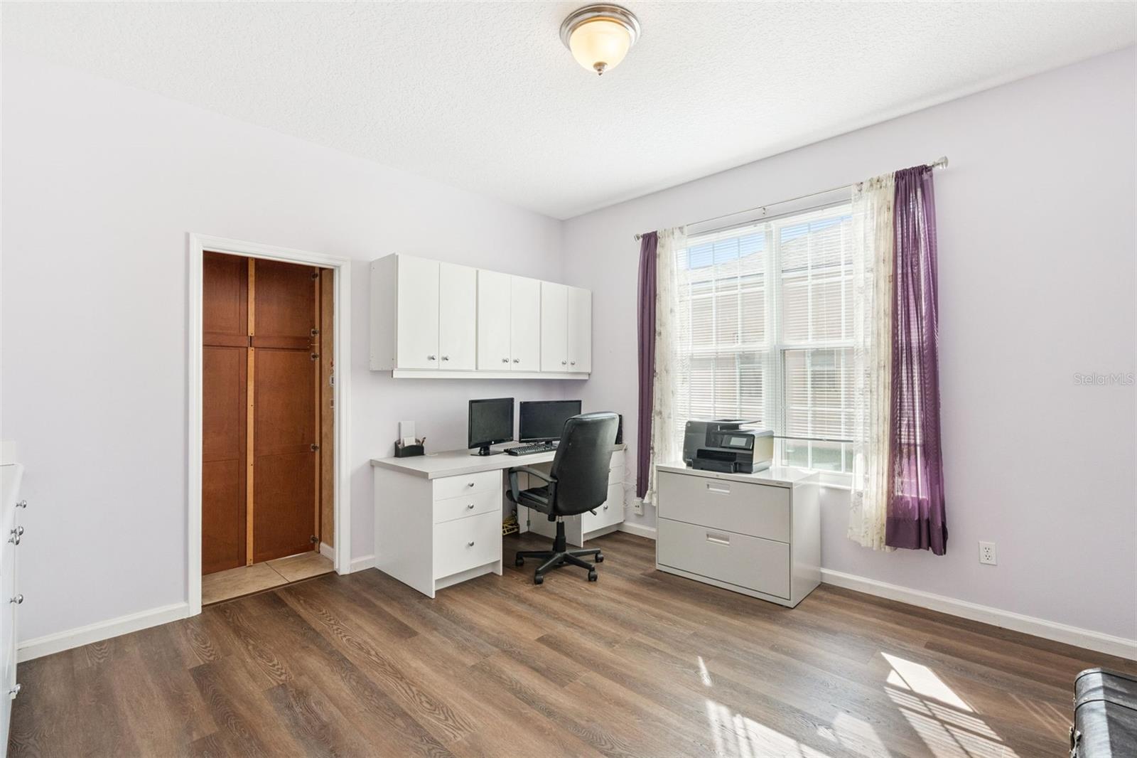 Image 20 of 46 For 14311 Jabot Lane