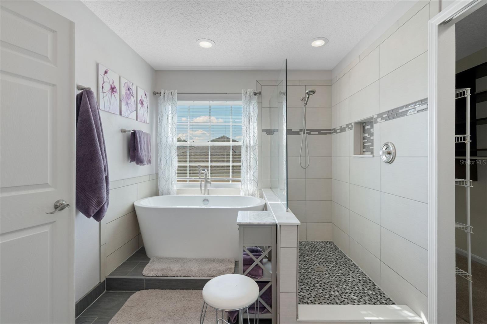 Image 26 of 46 For 14311 Jabot Lane