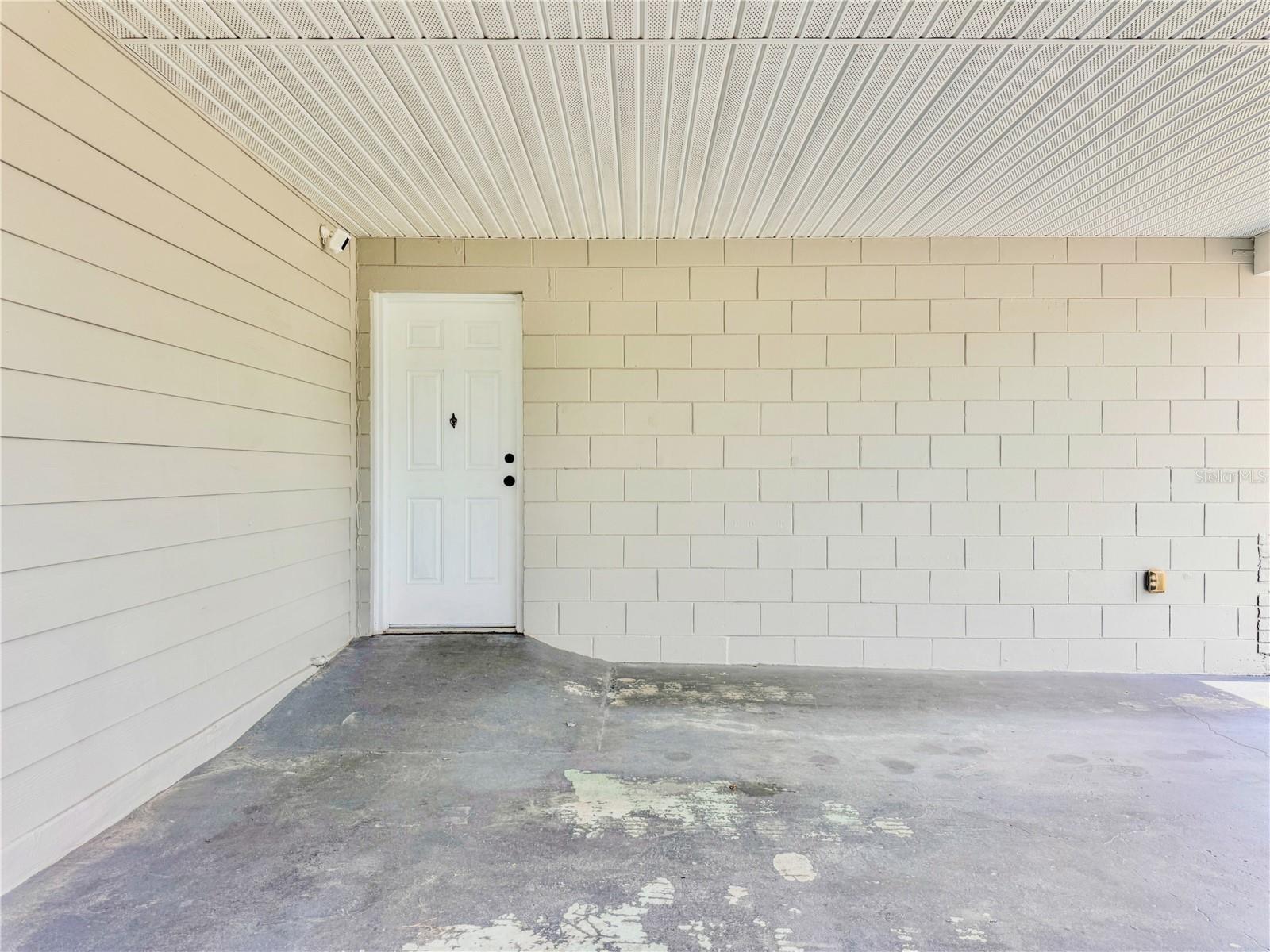 Image 33 of 35 For 4849 Victory Drive