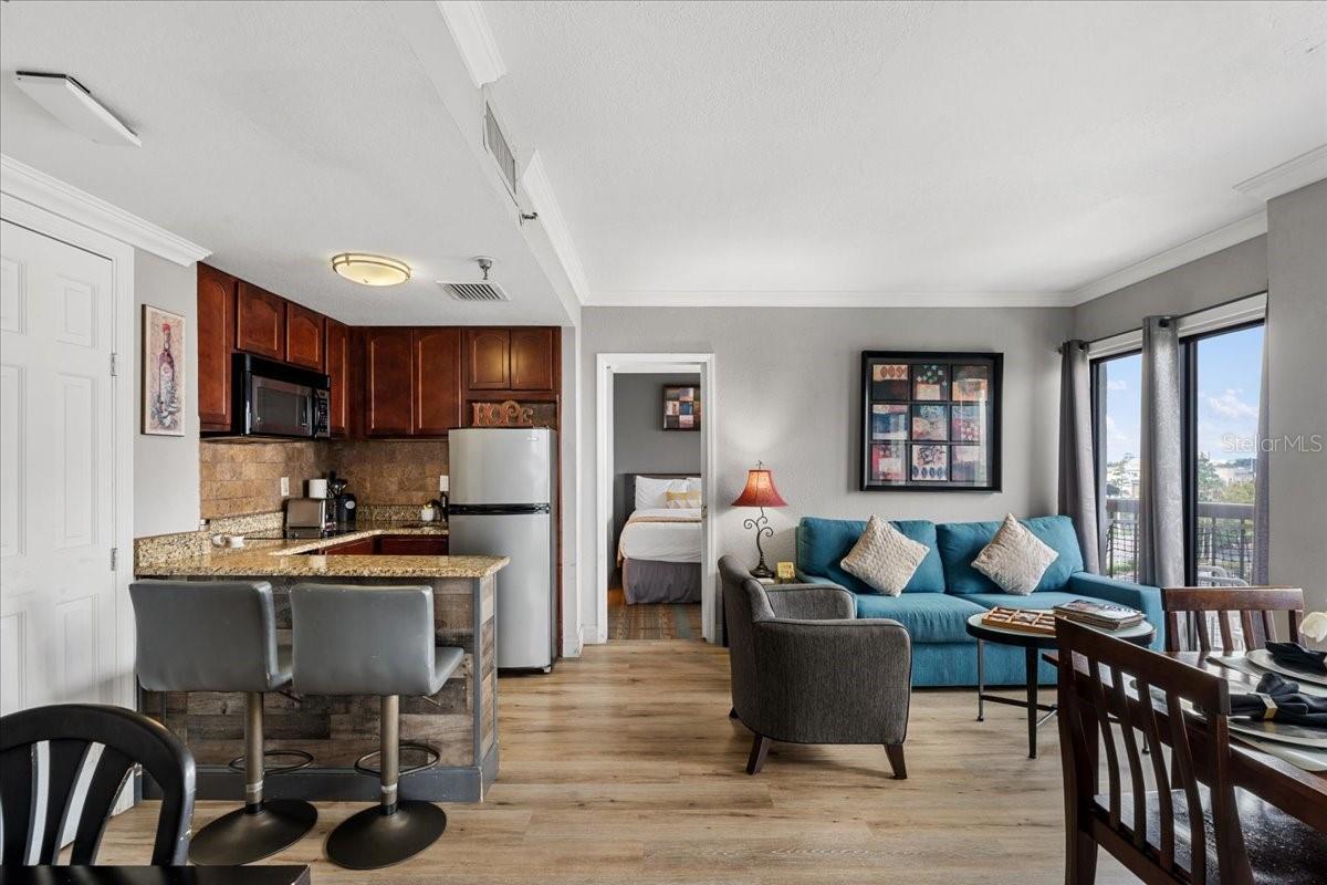 Image 6 of 40 For 6165 Carrier Drive 2805