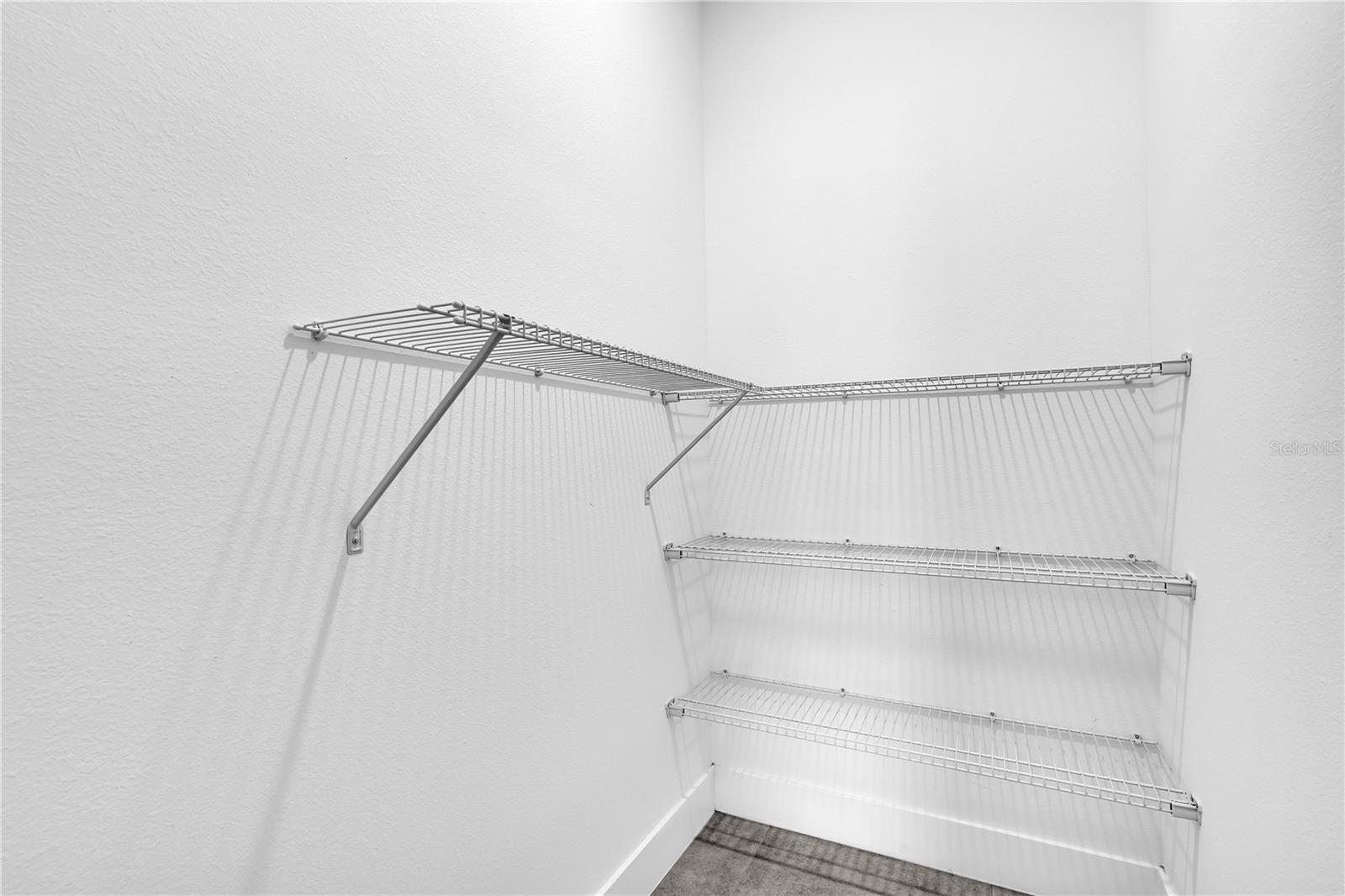 Image 11 of 33 For 21460 Dawson Avenue