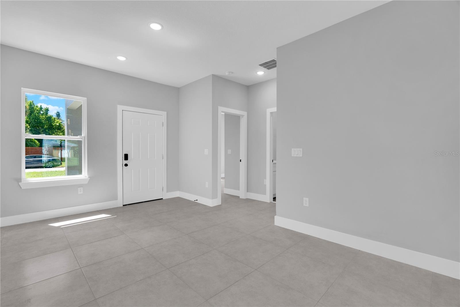 Image 31 of 33 For 21460 Dawson Avenue