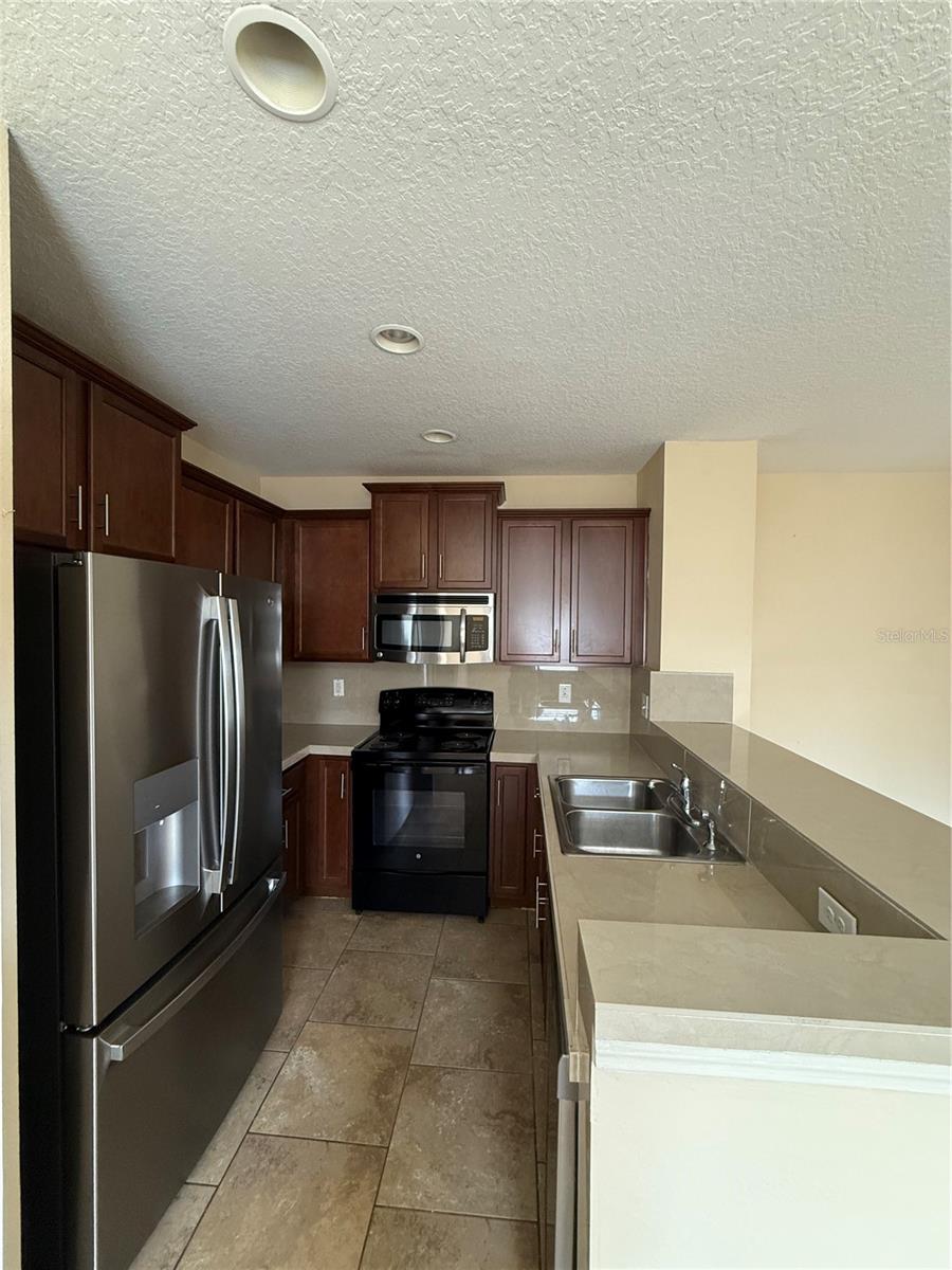 Image 17 of 21 For 1901 Glen Mist Cove