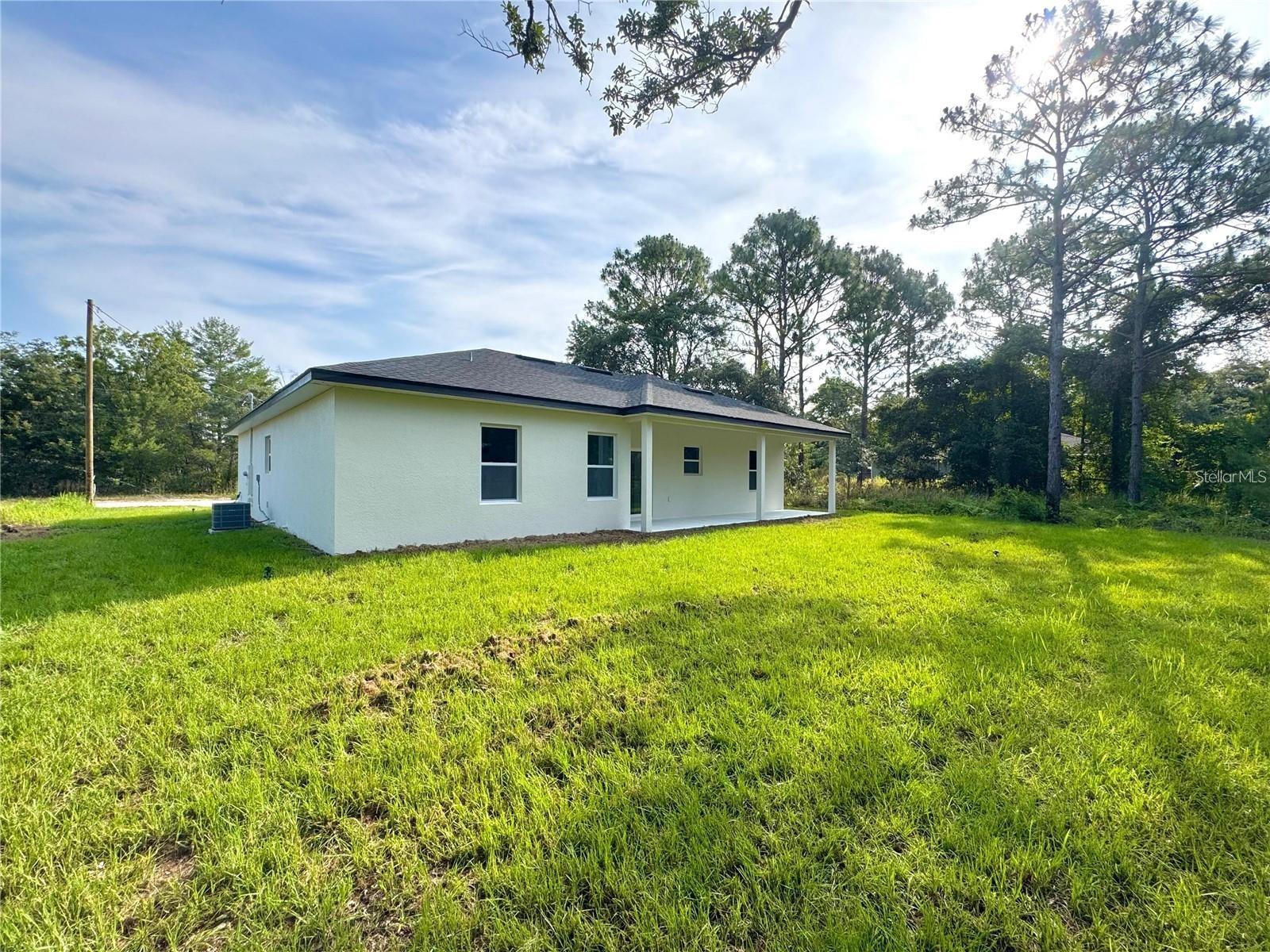 Listing photo id 6 for 2382 W Paragon Ln