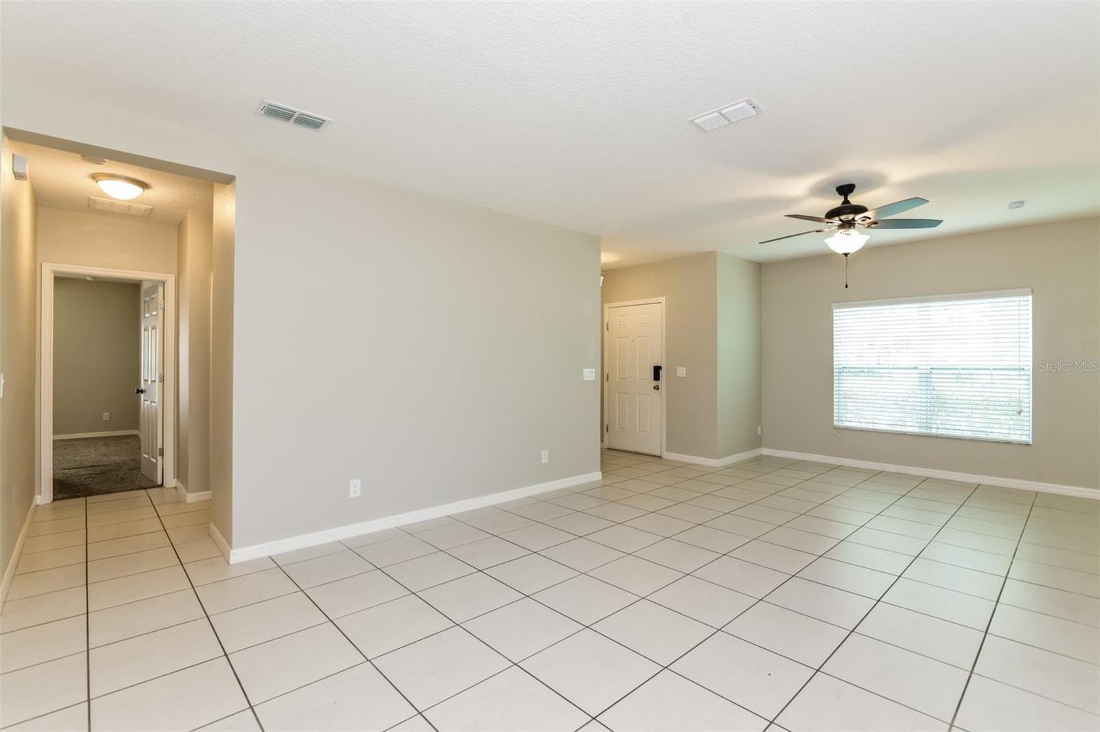 Image 4 of 17 For 216 Whispering Pines Way