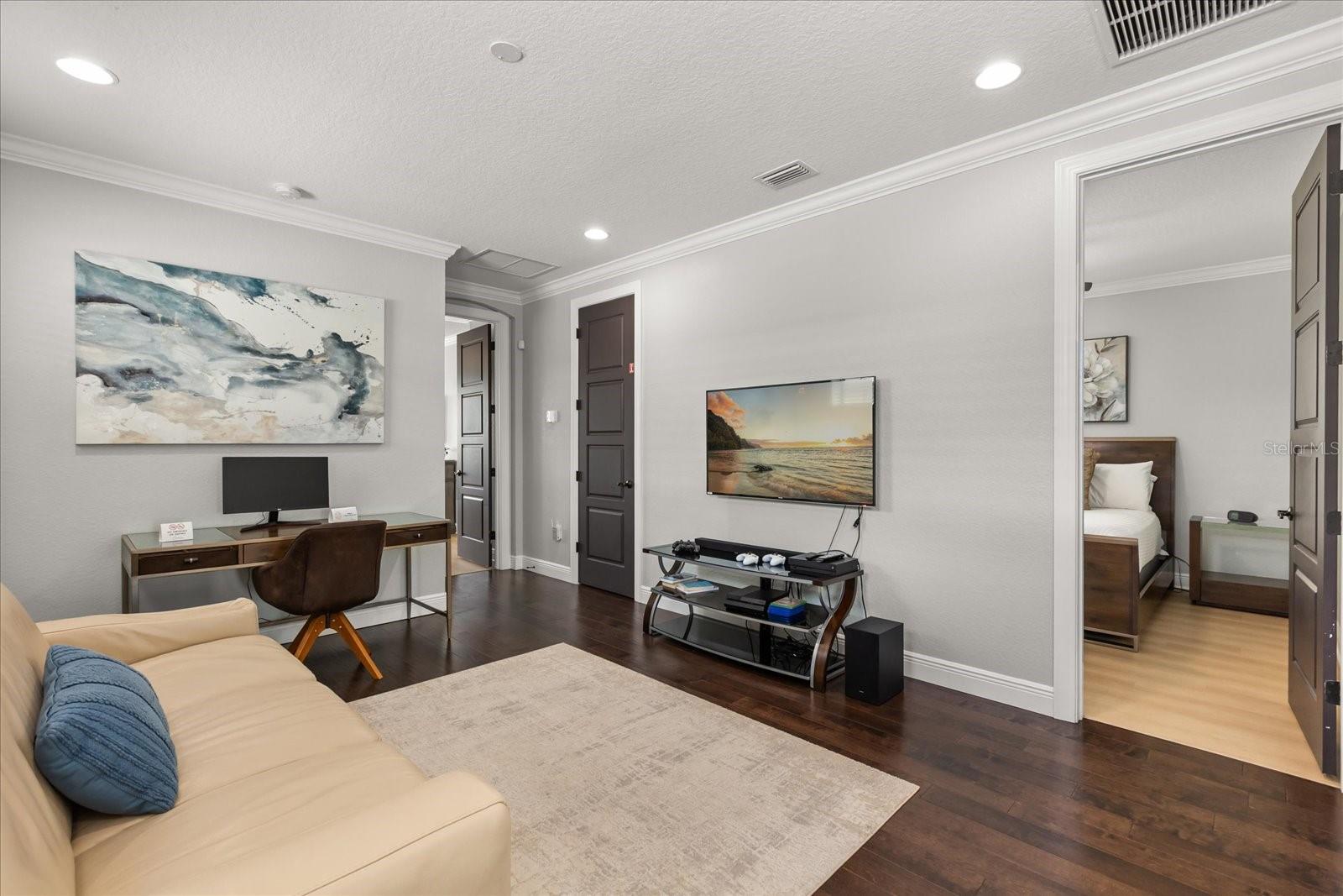 Image 29 of 47 For 1097 Castle Pines Court