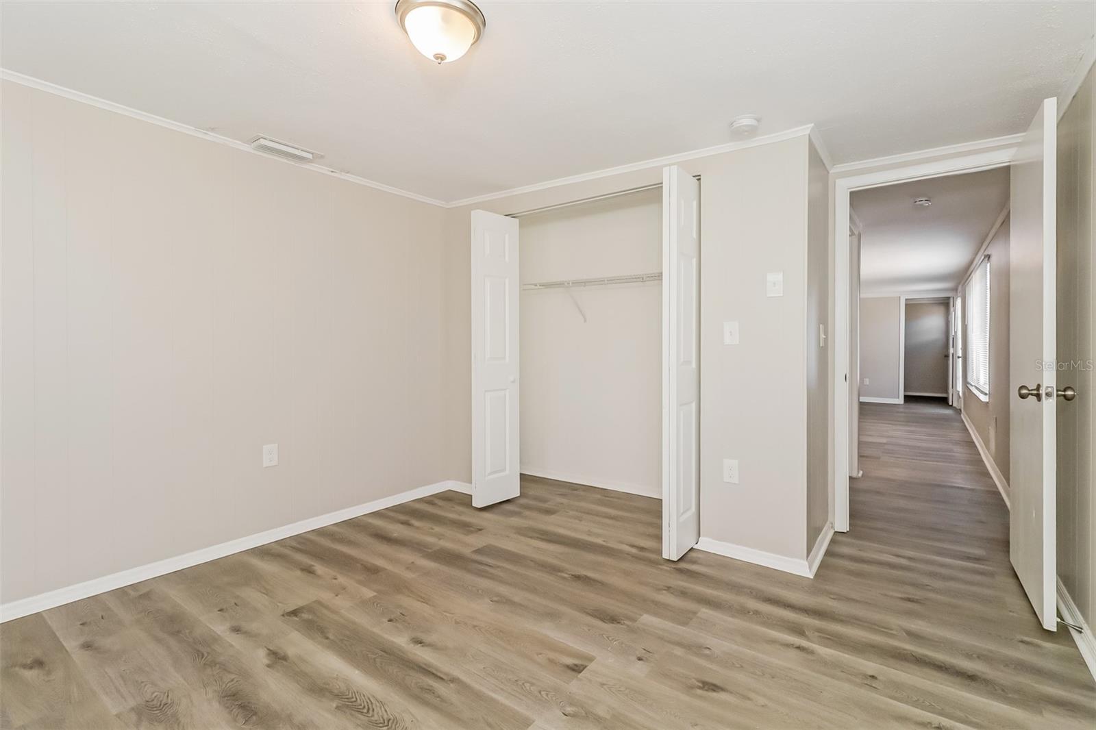 Image 18 of 21 For 5247 Whippoorwill Drive