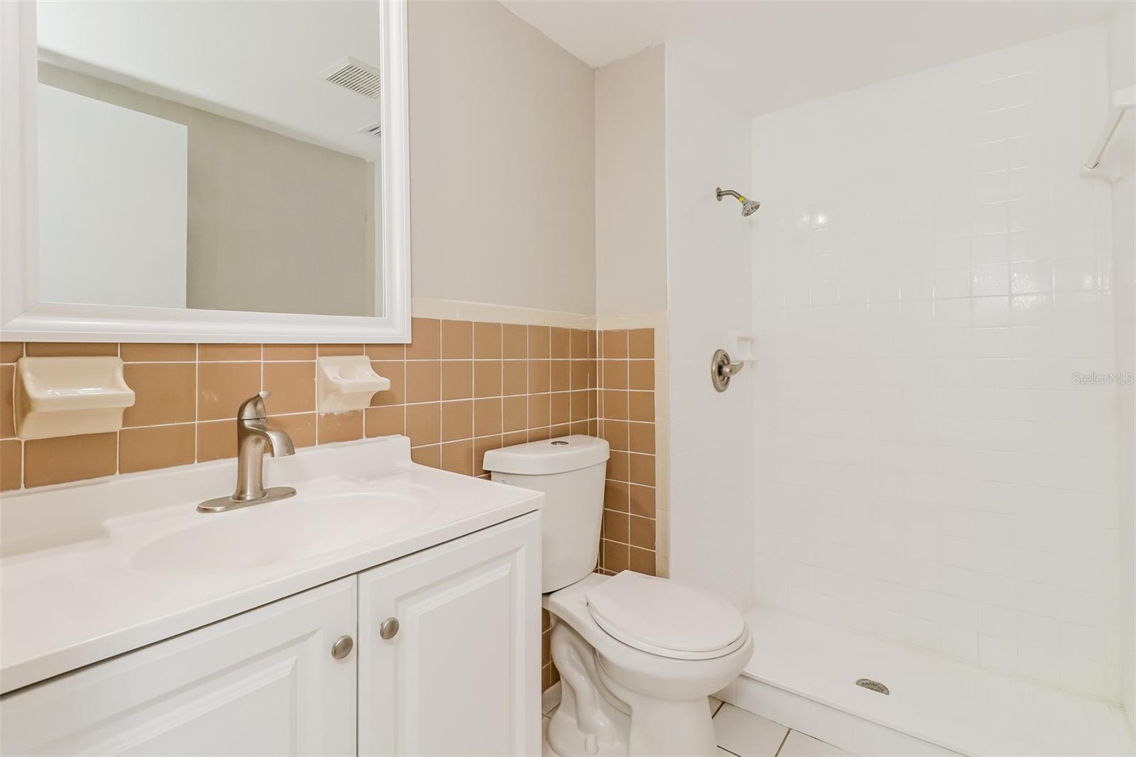 Image 19 of 21 For 5247 Whippoorwill Drive