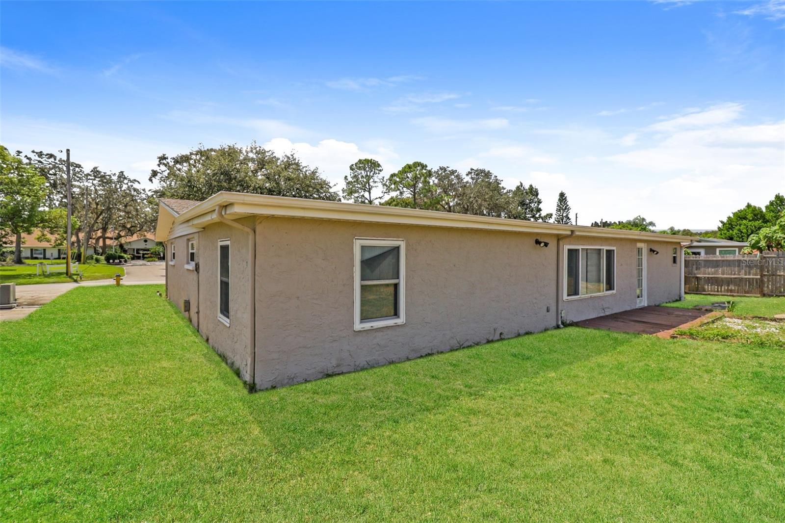 Image 20 of 21 For 5247 Whippoorwill Drive