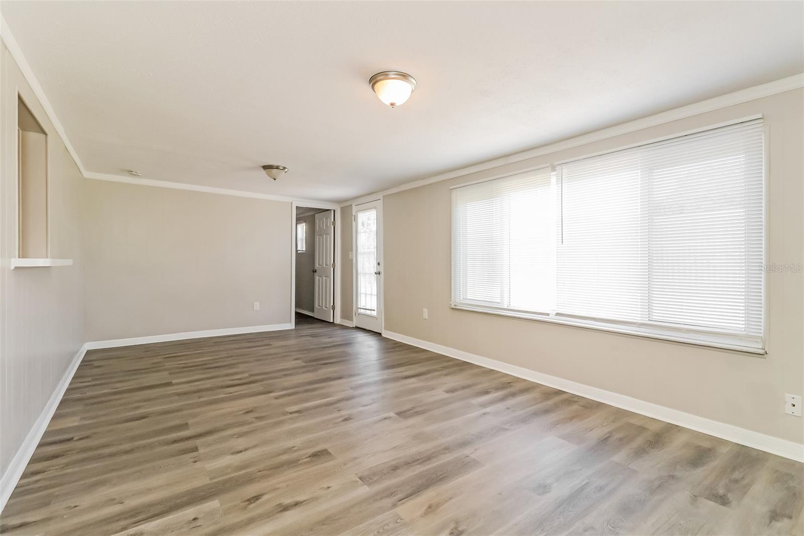 Image 5 of 21 For 5247 Whippoorwill Drive