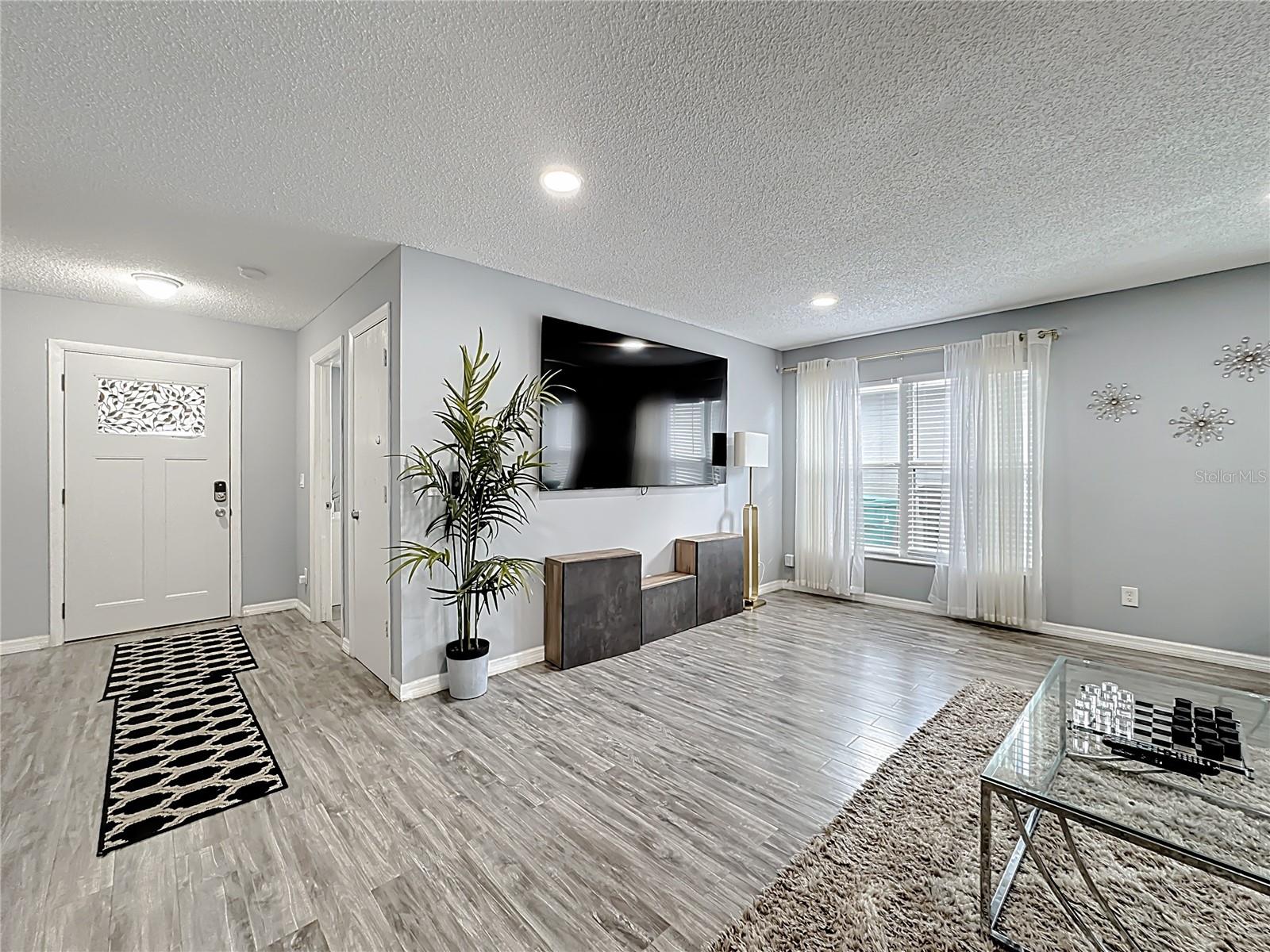 Image 3 of 20 For 4440 Bleasdale Avenue