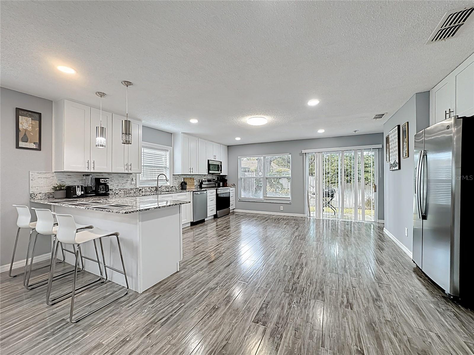 Image 6 of 20 For 4440 Bleasdale Avenue
