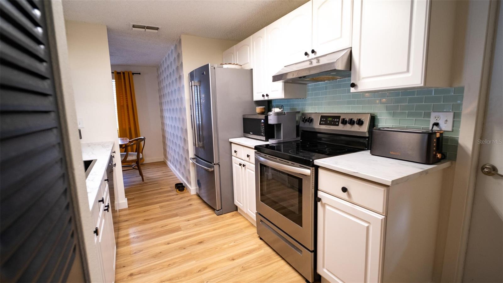 Image 15 of 46 For 8041 Blue Finch Way