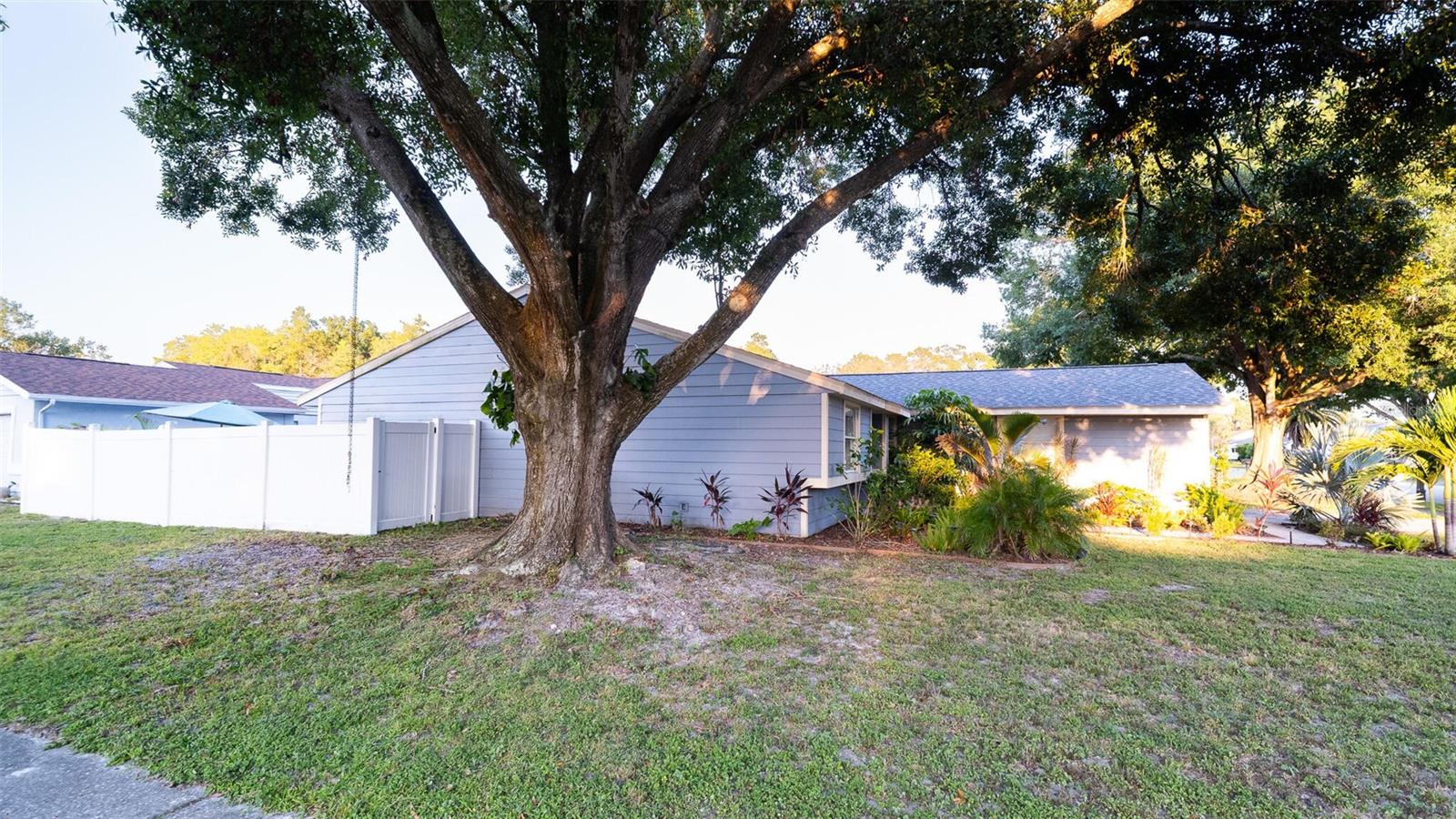 Image 45 of 46 For 8041 Blue Finch Way