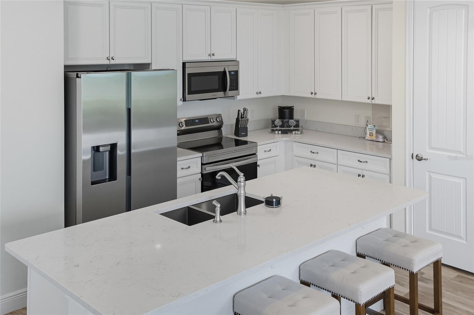 Image 12 of 47 For 3184 Caribbean Soul Drive