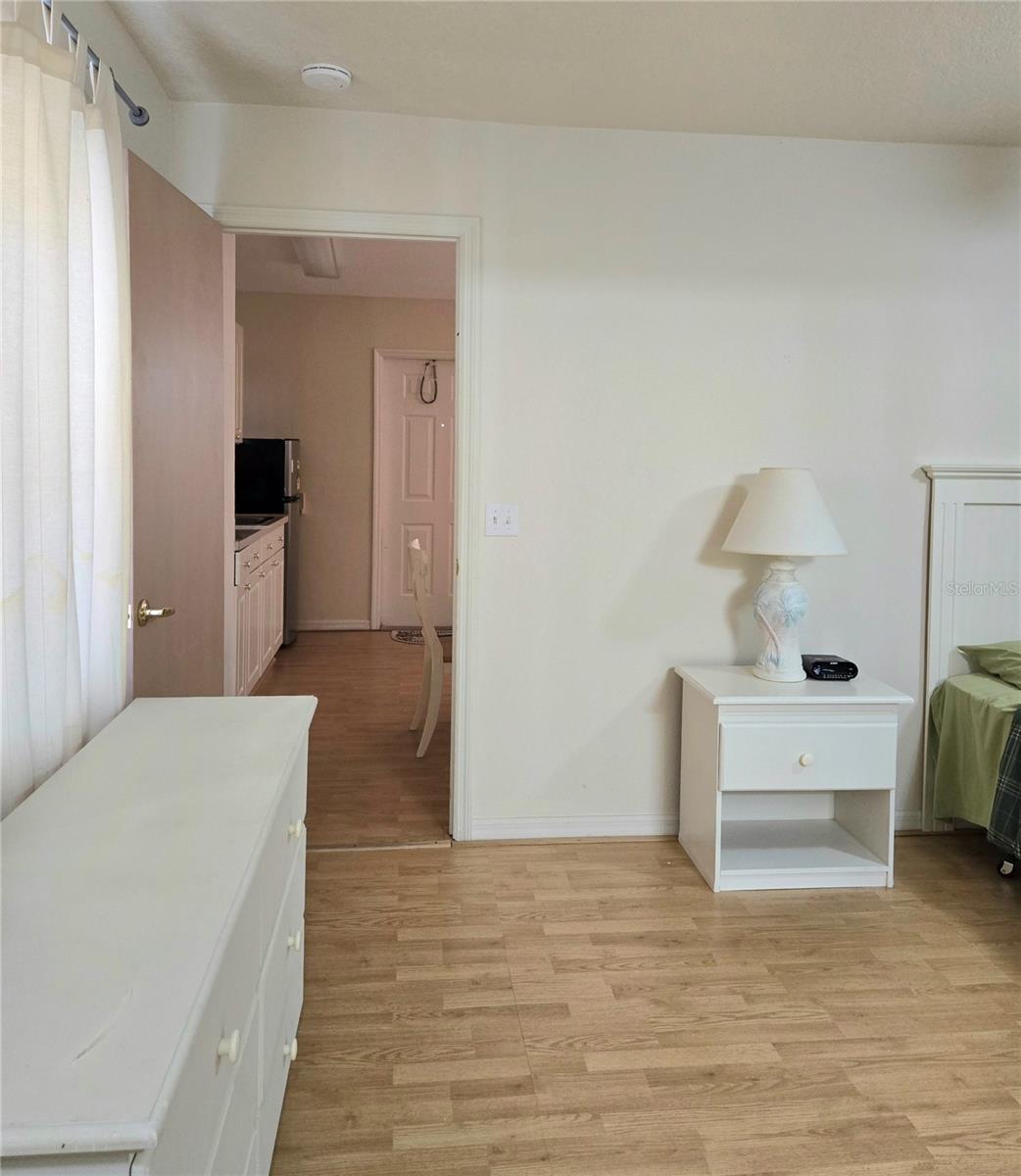 Image 8 of 12 For 223 Washington Palm Loop B