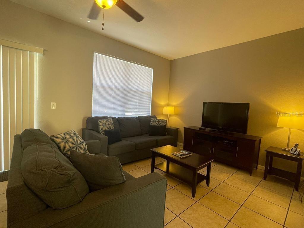 Image 5 of 20 For 337 Cambria Avenue