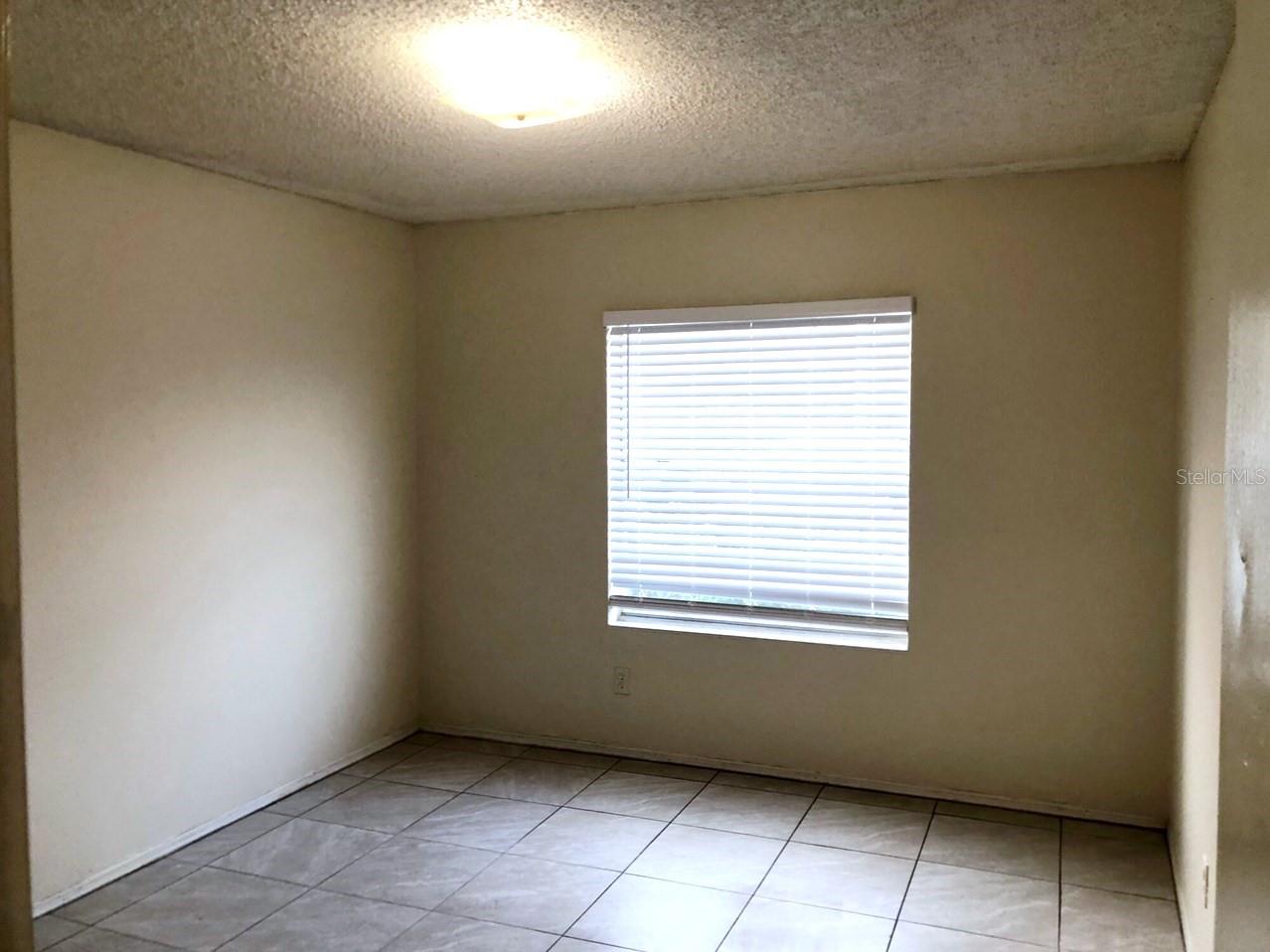 Image 7 of 35 For 4100 Pershing Pointe Place 5
