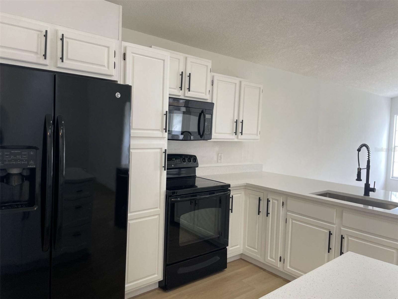 Image 15 of 25 For 7617 Coconut Creek Ct