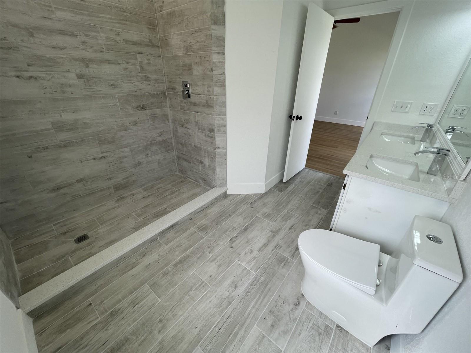 Image 20 of 25 For 7617 Coconut Creek Ct