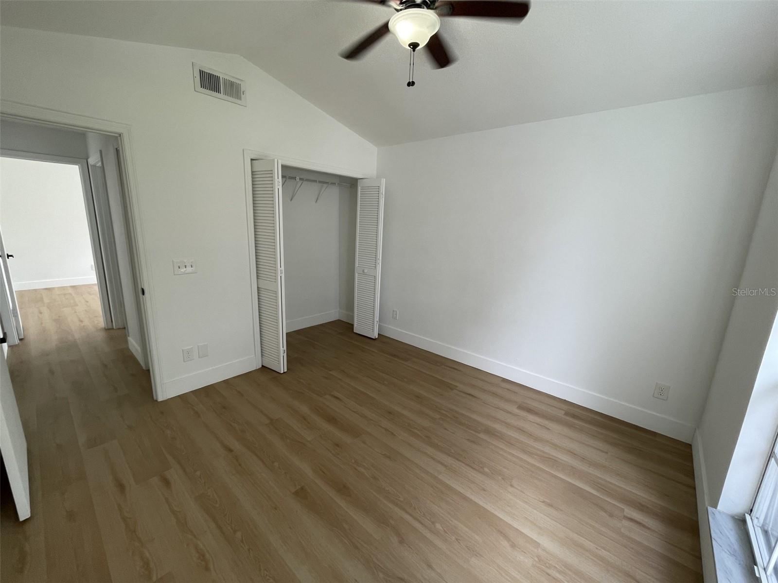 Image 21 of 25 For 7617 Coconut Creek Ct