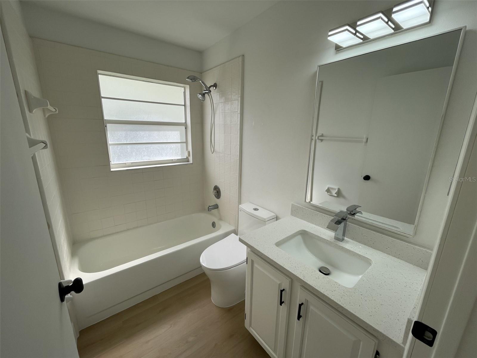 Image 23 of 25 For 7617 Coconut Creek Ct