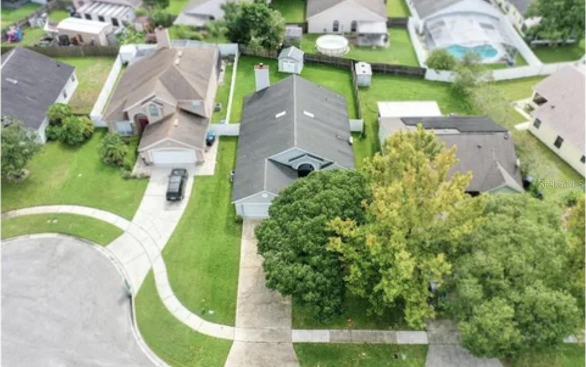 Image 5 of 25 For 7617 Coconut Creek Ct