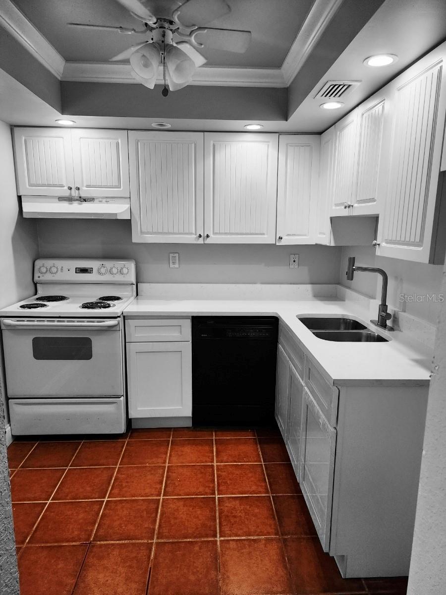 Image 4 of 11 For 1508 Virginia Avenue 105