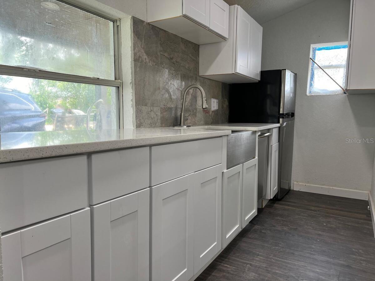 Image 3 of 12 For 1526 Lakewood Road