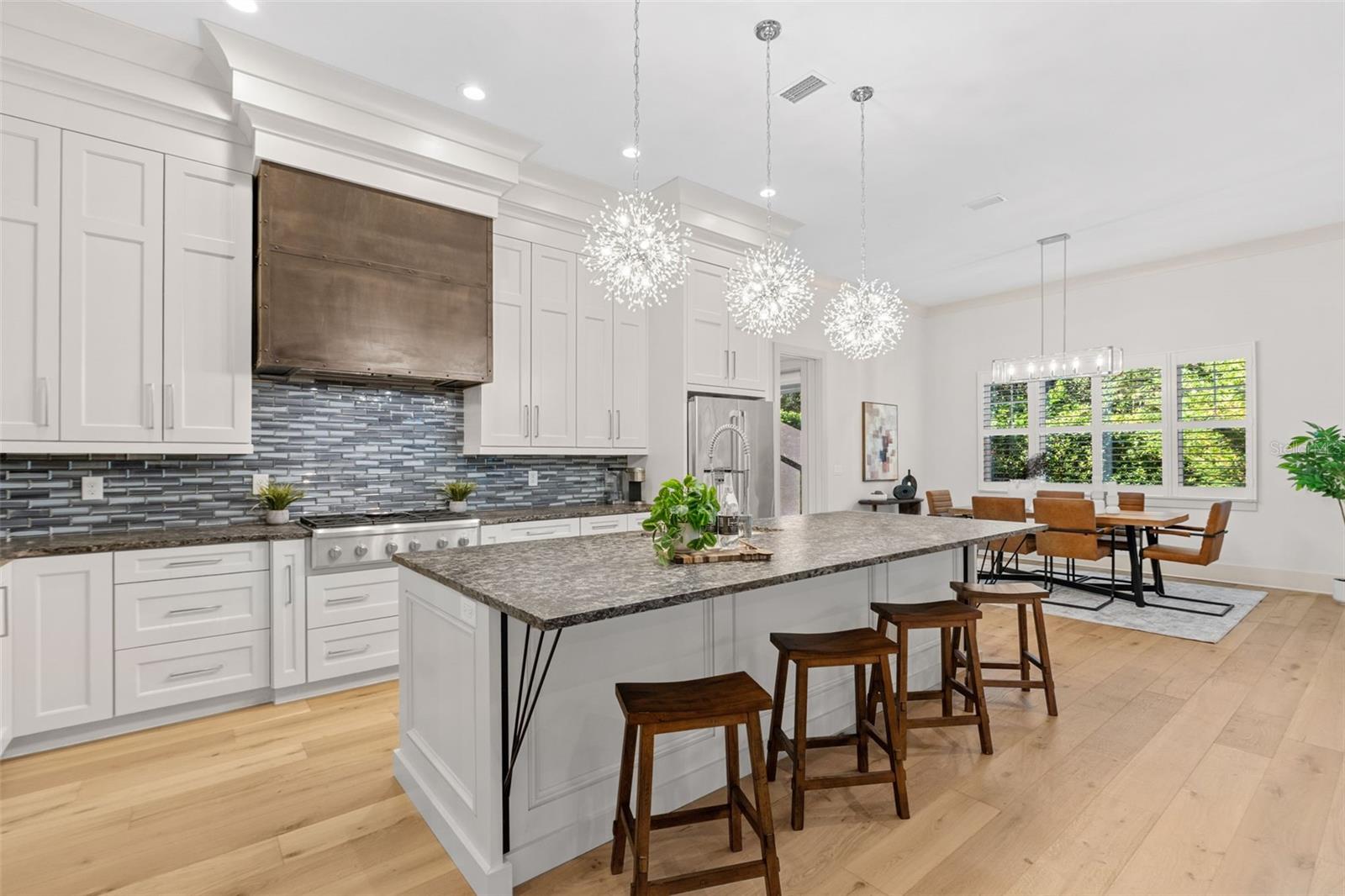 Image 10 of 47 For 2208 Cove Court
