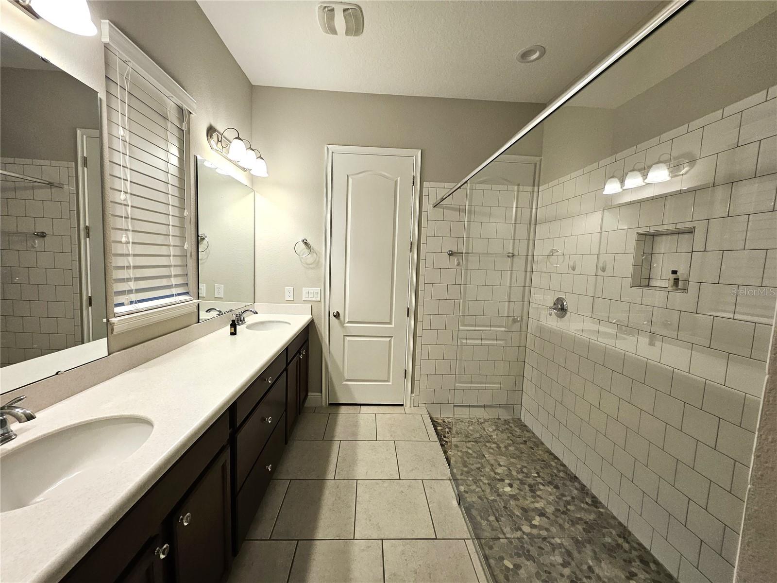 Image 11 of 31 For 7952 Nemours Parkway