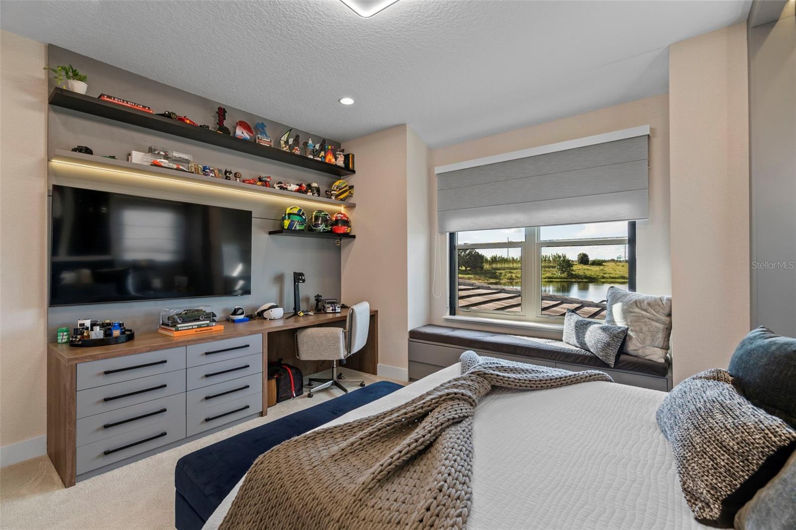 Image 39 of 74 For 15699 Panther Lake Drive