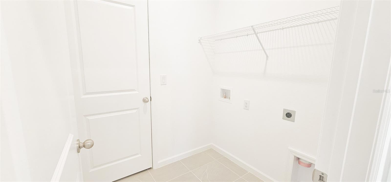 Image 16 of 22 For 2043 Firethorn Loop