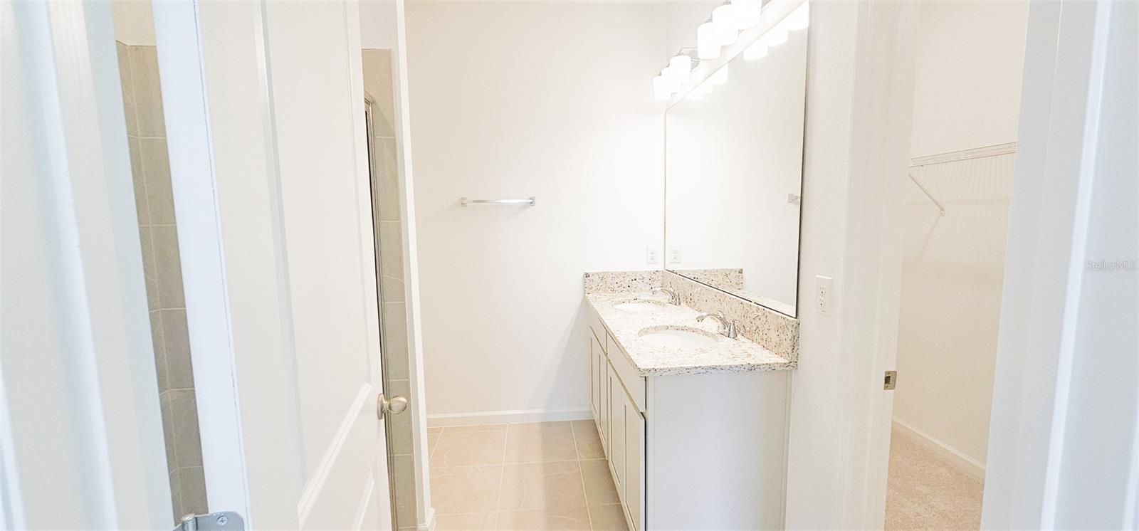 Image 19 of 22 For 2043 Firethorn Loop