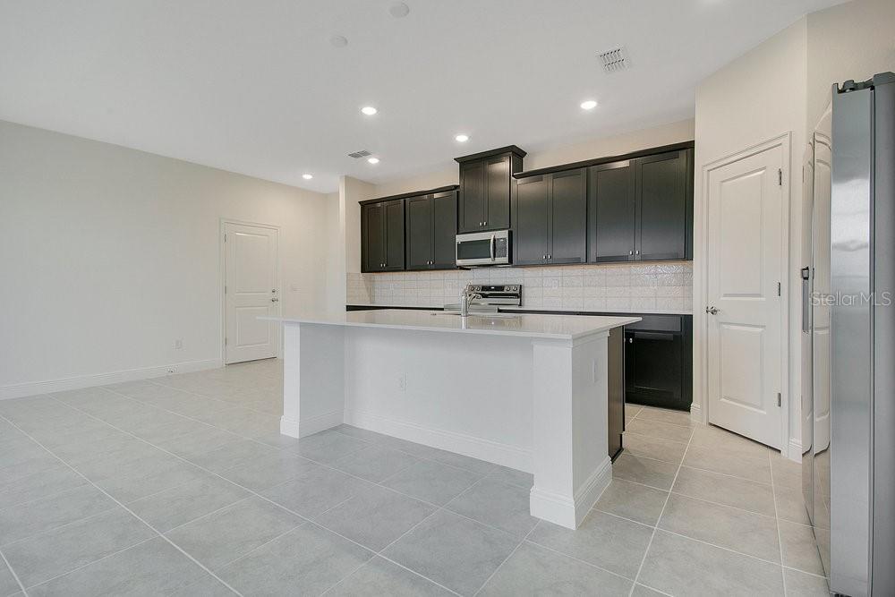 Image 10 of 24 For 4807 Cross Prairie Parkway