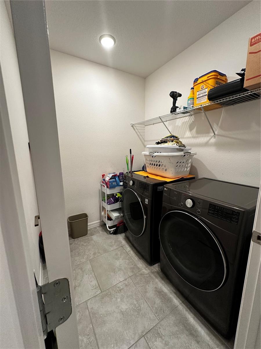 Image 20 of 31 For 1563 Wynell Street