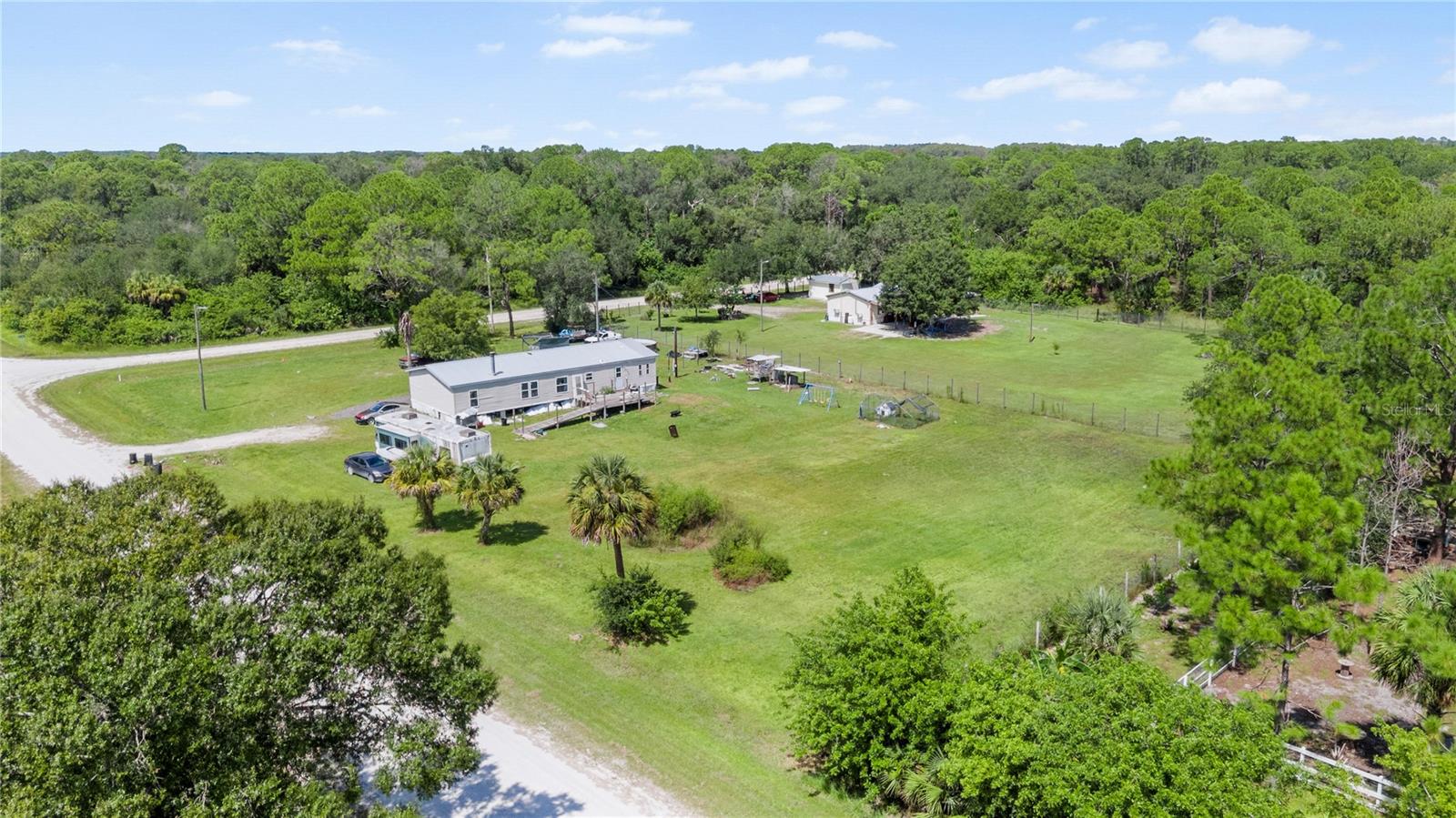 Image 8 of 28 For 715 Live Oak Street