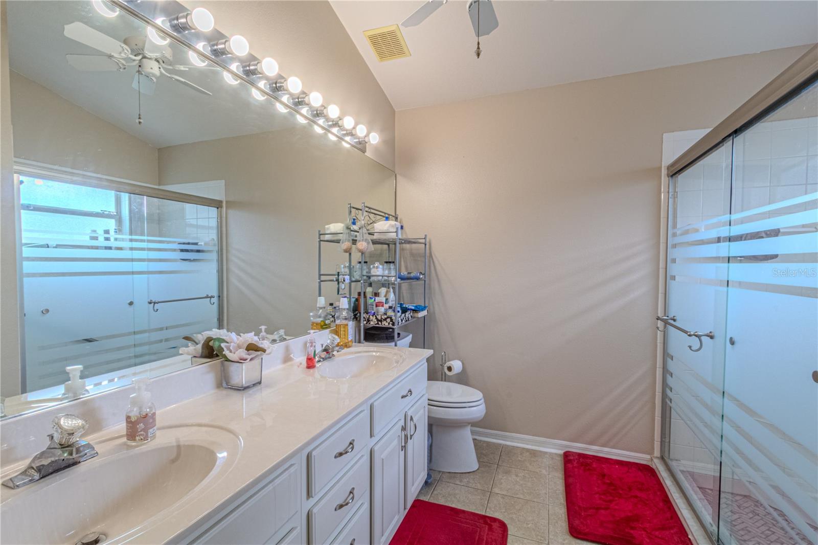 Image 17 of 27 For 3713 Doune Way