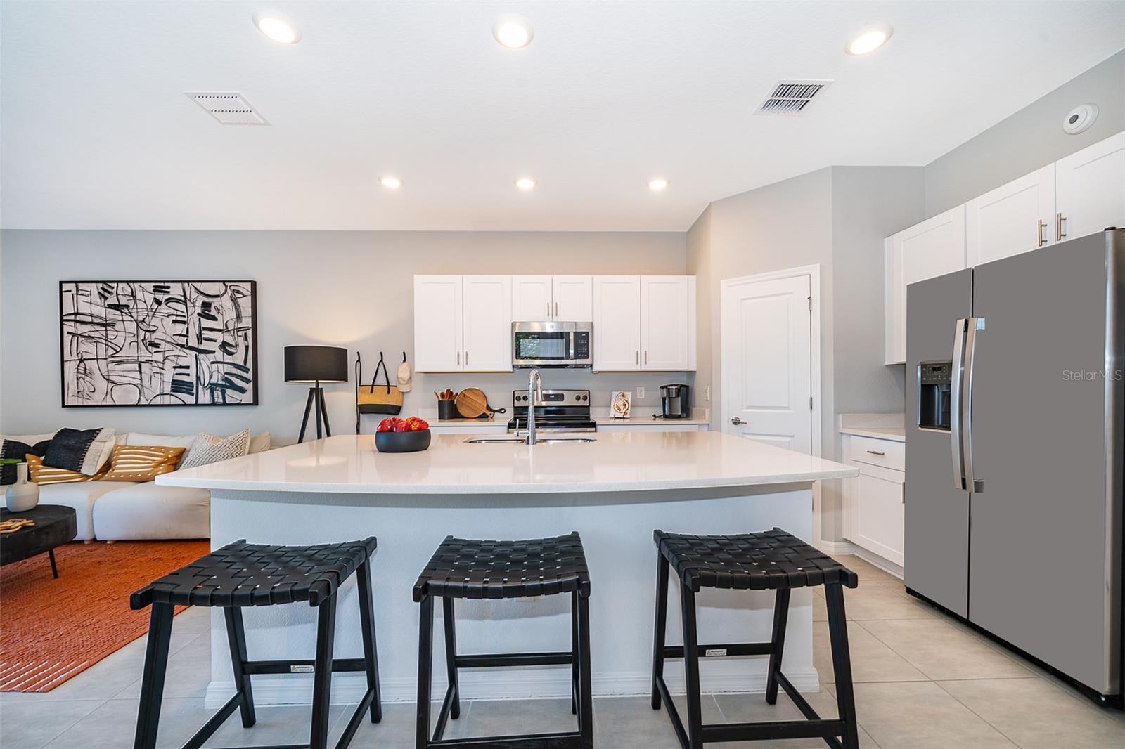 Image 4 of 29 For 2596 Penguin Boulevard
