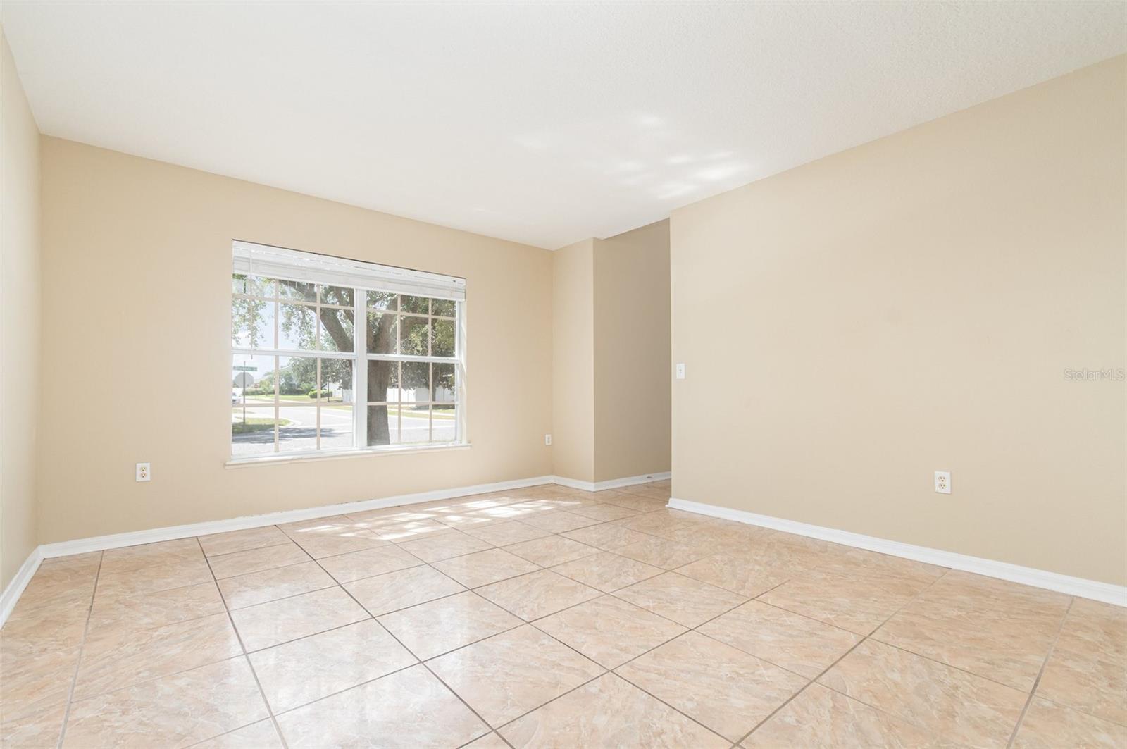 Image 8 of 15 For 31810 Parkdale Drive