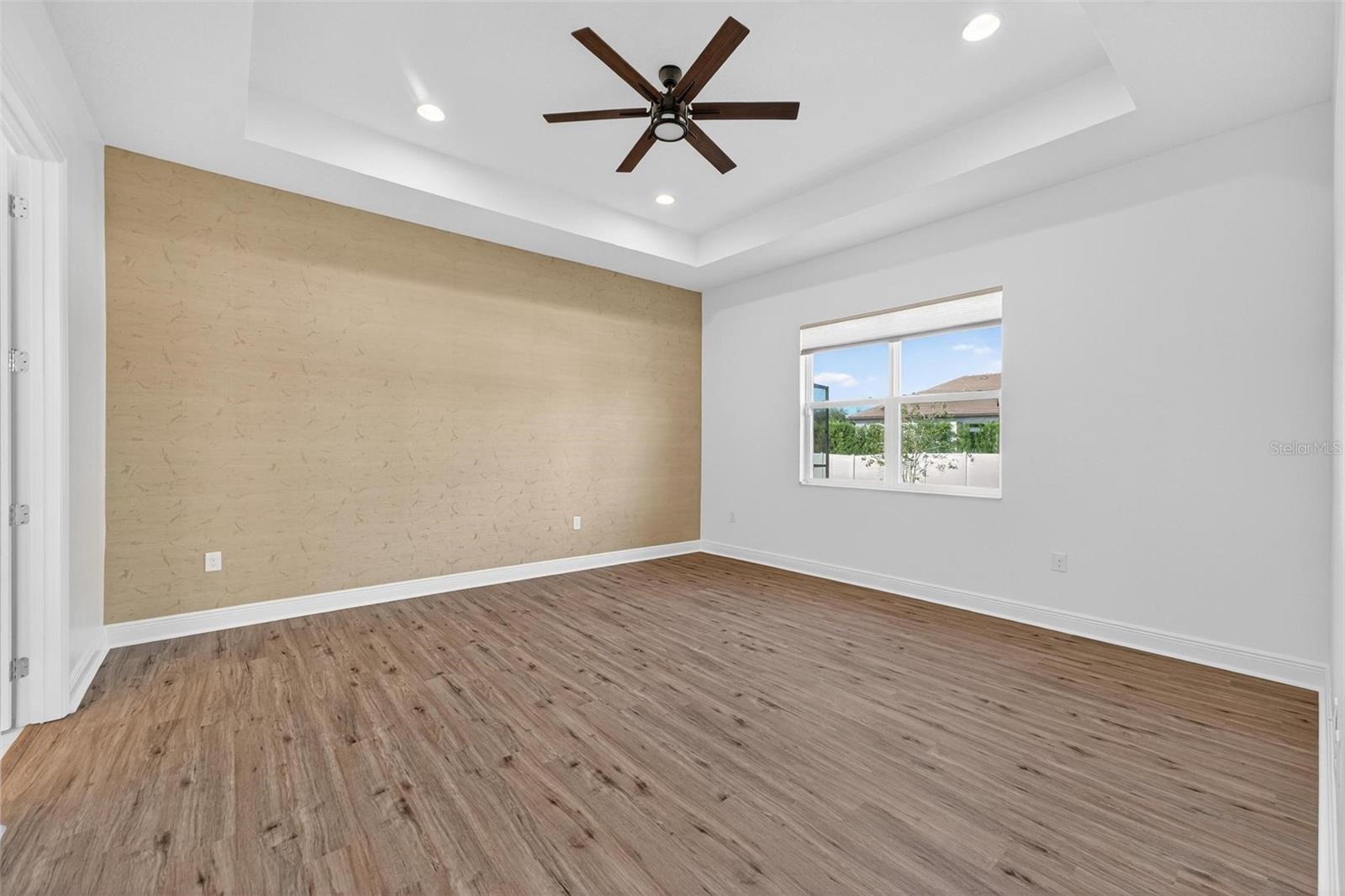 Image 38 of 90 For 8677 Bridgeport Bay Circle